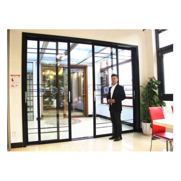 加盟伊盾門窗，實現你發財致富的夢想！